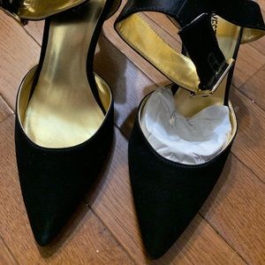 Nine West faux suede point toe heels